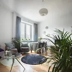Old Town Heart Xxii - New Town Апартаменты *