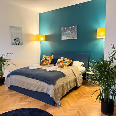 Old Town Heart Xxii - New Town