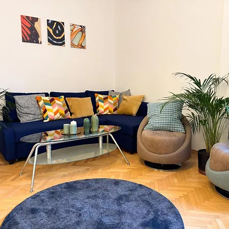 Old Town Heart Xxii - New Town Apartment